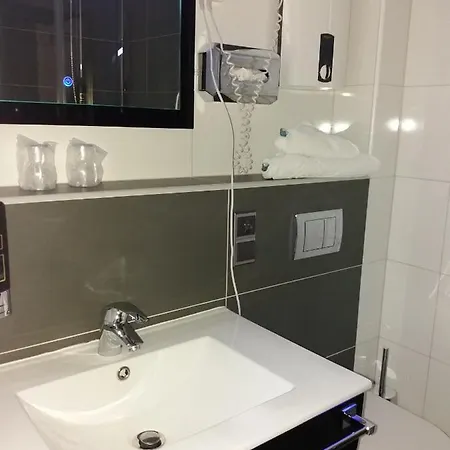 فندق Garni Regent